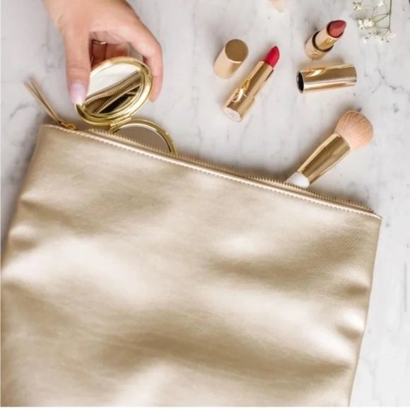 Fawn Design x Jilly Box Gold Foldover Clutch - Picture 2 of 4